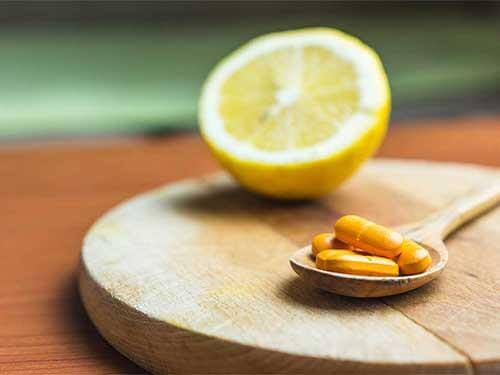 Vitamin C i apsorpcija željeza – kako askorbinska kiselina podržava metabolizam željeza